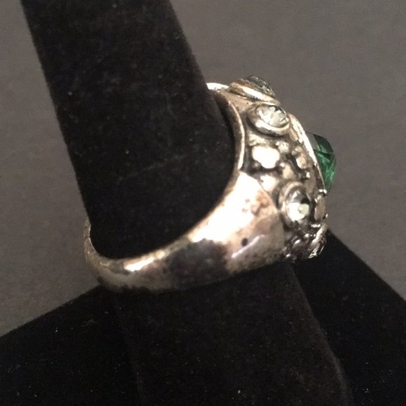 Large Cocktail Ring - Picture 9 of 11